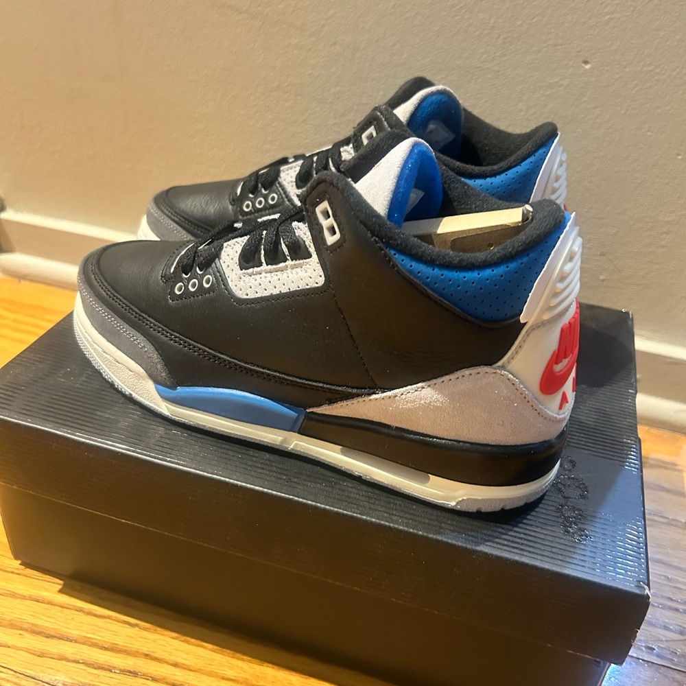 Jordan 3 Retro OG
Rare Air